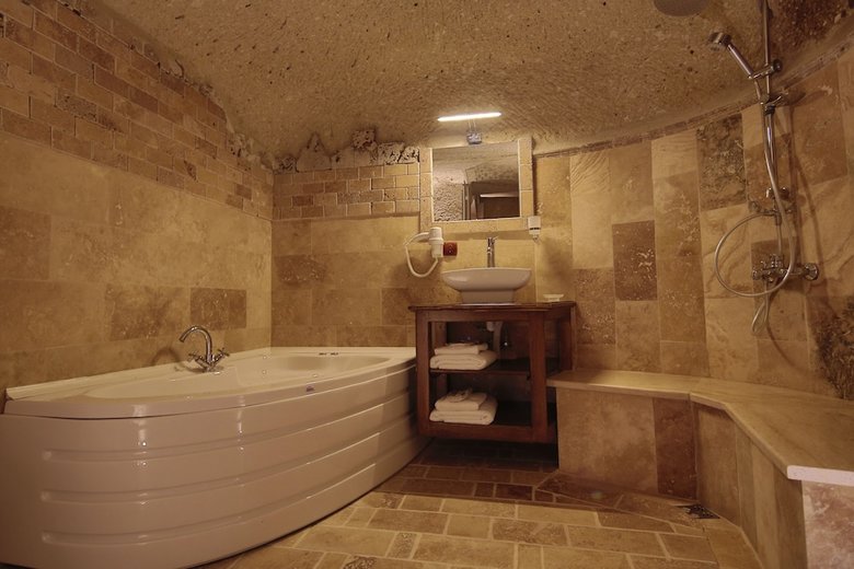 Hotel Mystic Cave House