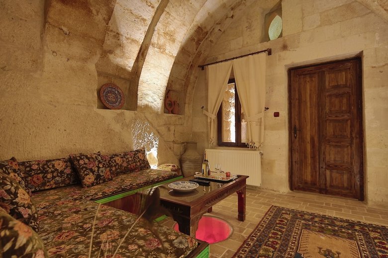 Hotel Mystic Cave House