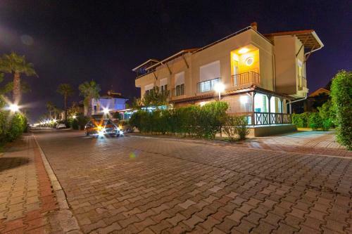 Paradise Town - Gordon Villa