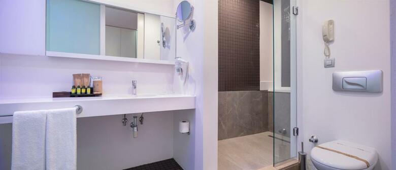 Kervansaray Lara Hotel