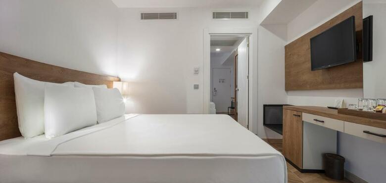Kervansaray Lara Hotel