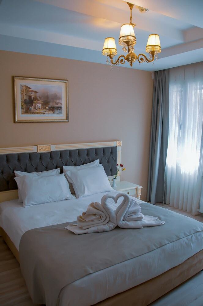Albatros Premier Hotel