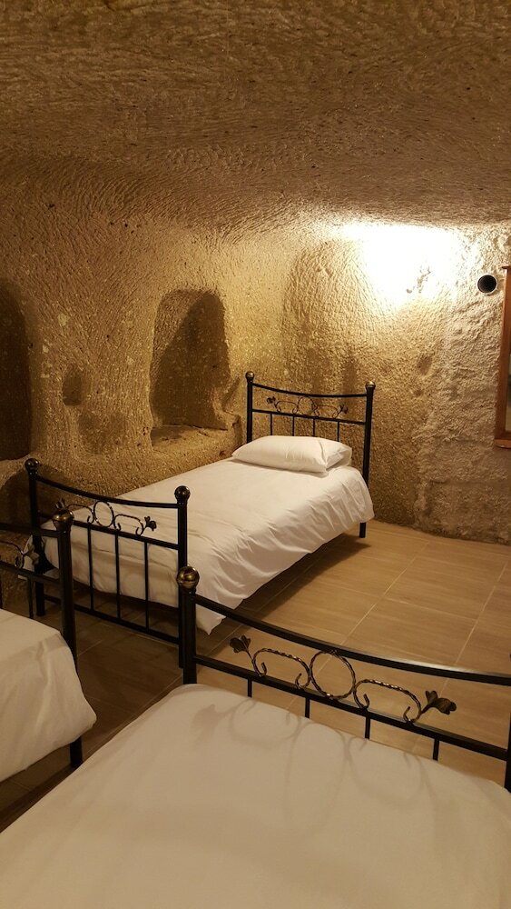 Hotel Whisper Cave House