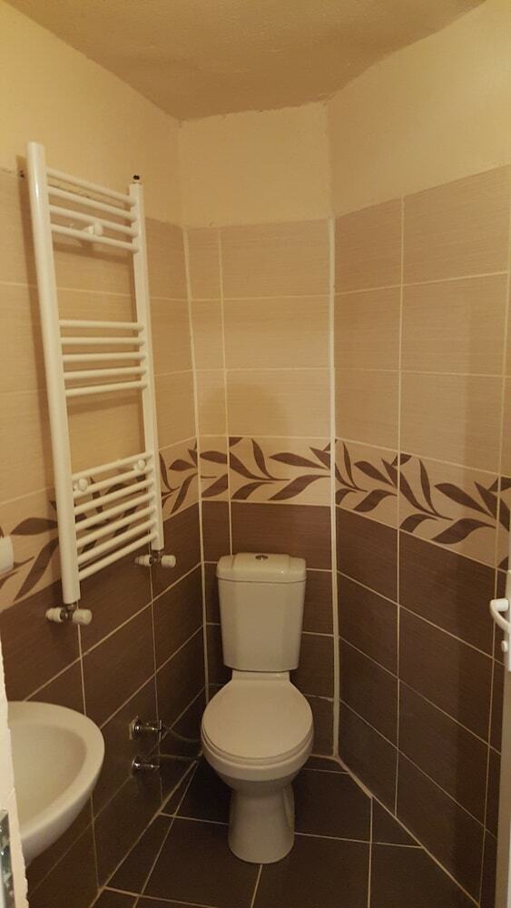 Hotel Whisper Cave House