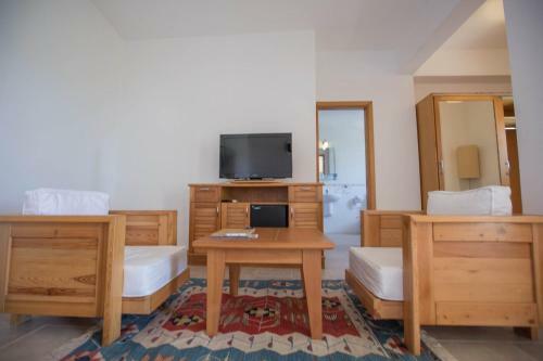 Lycia Hotel