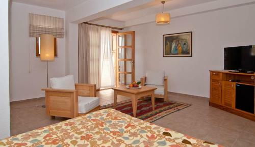 Lycia Hotel