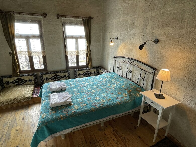 Hostal Karadut Cave Hotel