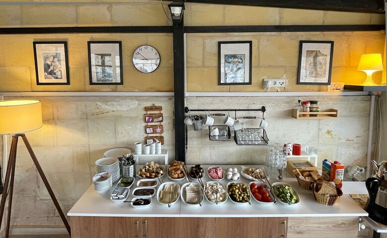 Hostal Karadut Cave Hotel