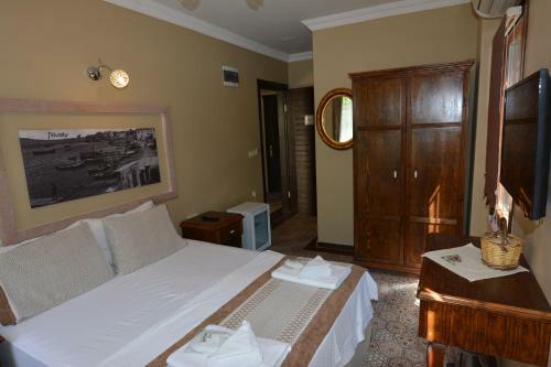 Hotel Hayriye Hanim Ege