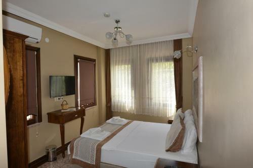 Hotel Hayriye Hanim Ege