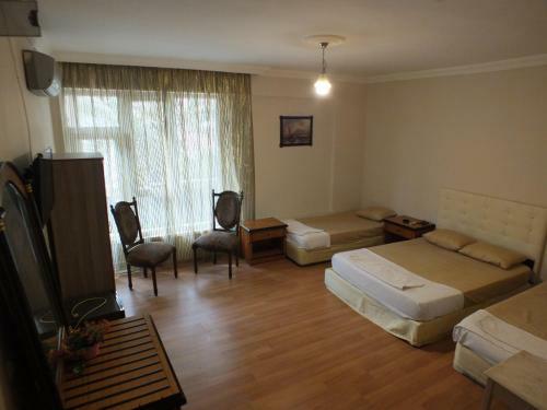 Albergue Uyar Palace