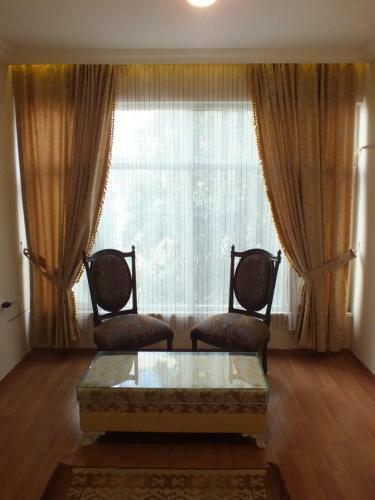 Albergue Uyar Palace