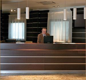 Dado Hotel International