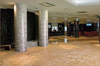 Dado Hotel International
