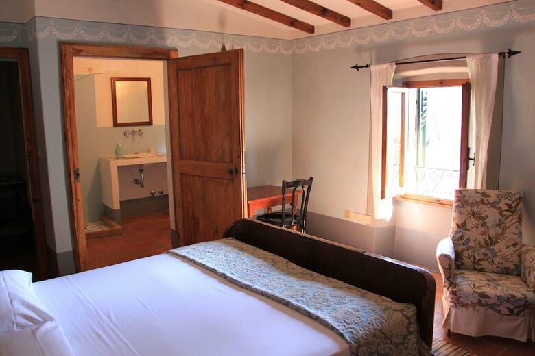 Bed & Breakfast Antica Casa Le Rondini