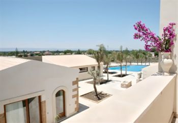 Kalaonda Plemmirio Hotel