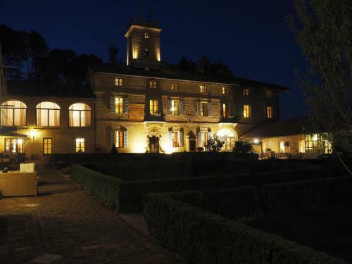 Albergue Relais Castello Di Razzano