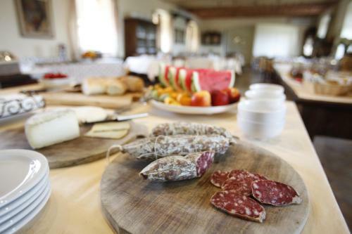Albergue Relais Castello Di Razzano
