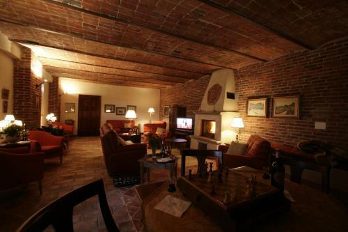 Albergue Relais Castello Di Razzano