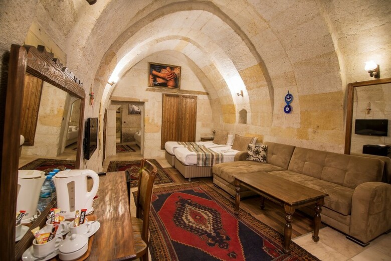 Hotel Elegance Cave Suites
