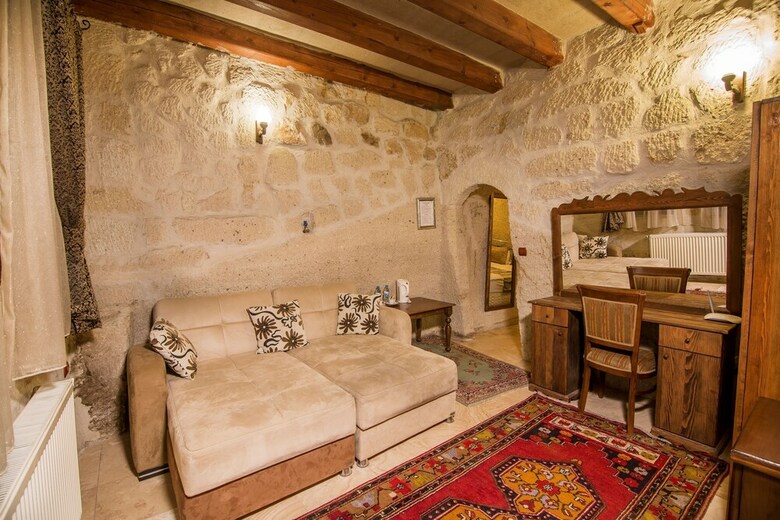 Hotel Elegance Cave Suites