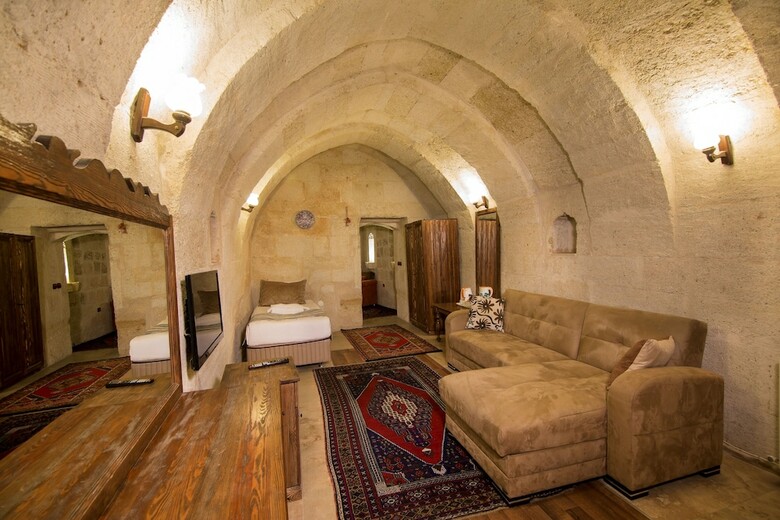 Hotel Elegance Cave Suites