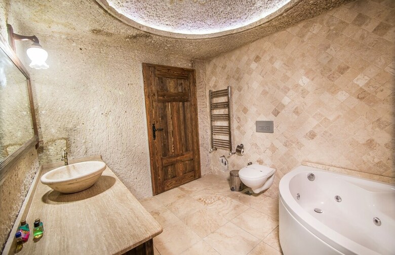 Hotel Elegance Cave Suites