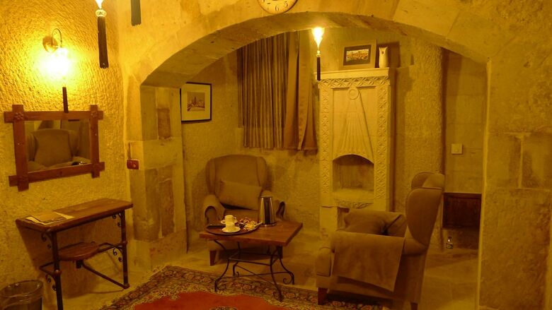 King Cave Hotel By Traveller's