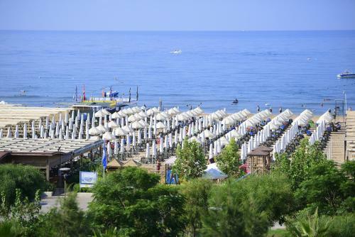 Trendy Verbena Beach Hotel