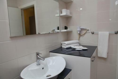 Expoist Hotel