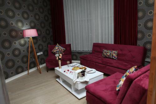 Expoist Hotel