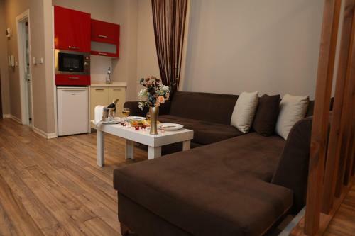 Expoist Hotel
