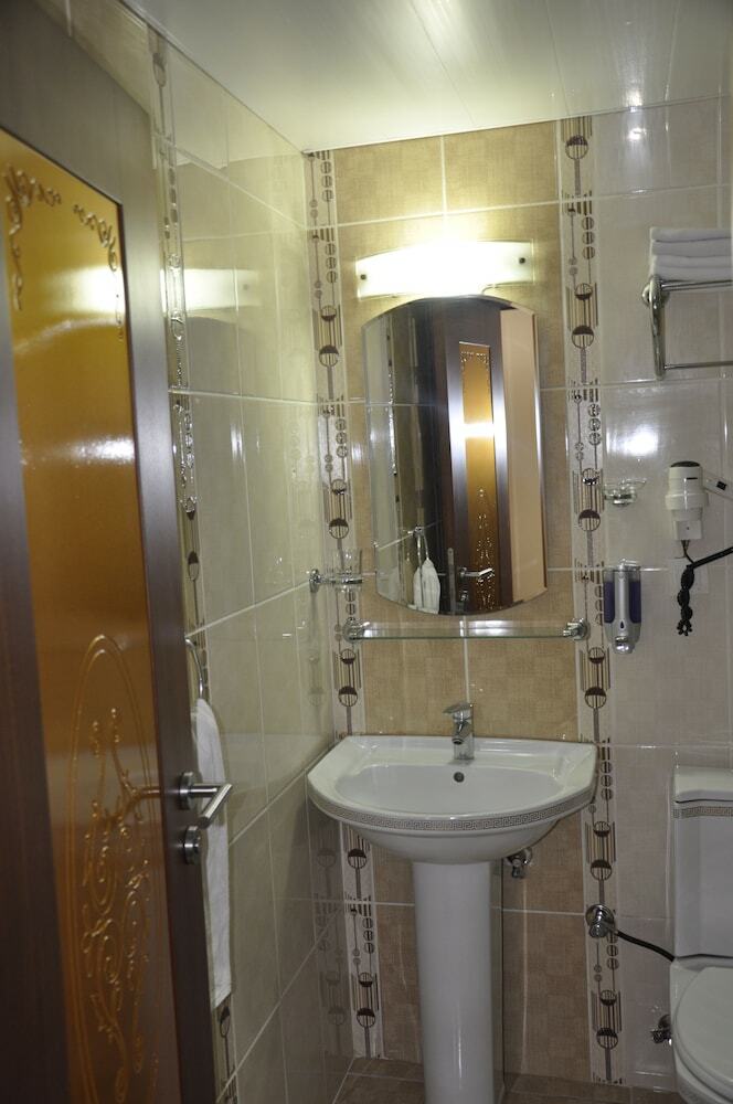 Kayalar Hotel