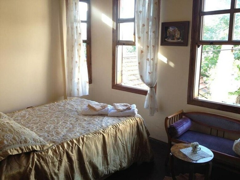 Hostal Papazin Konagi