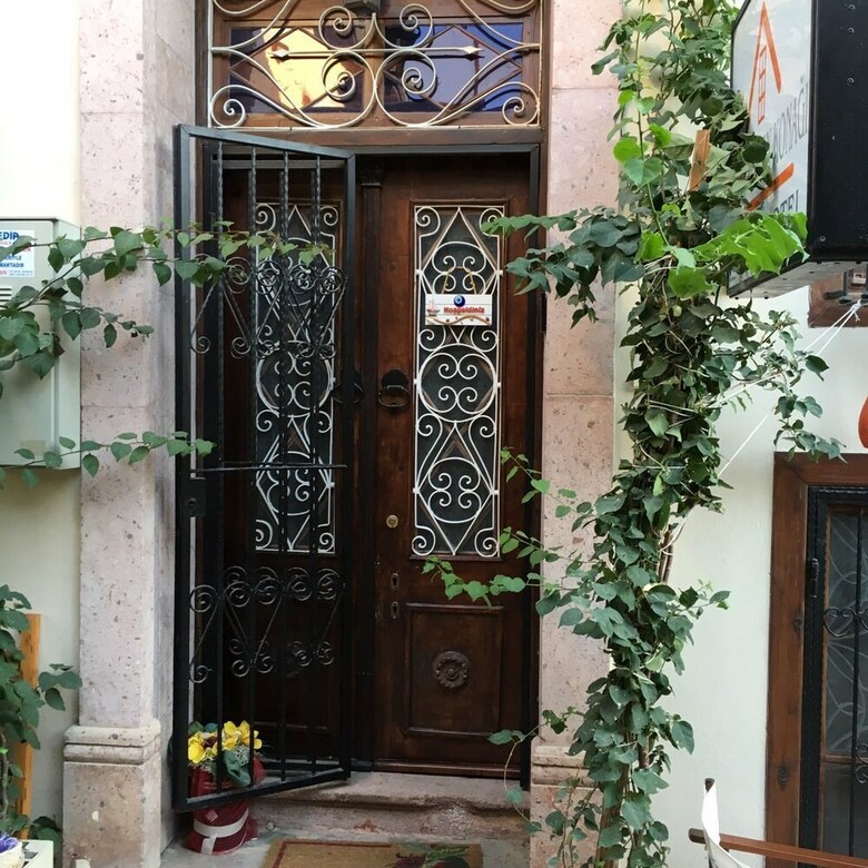 Hostal Papazin Konagi