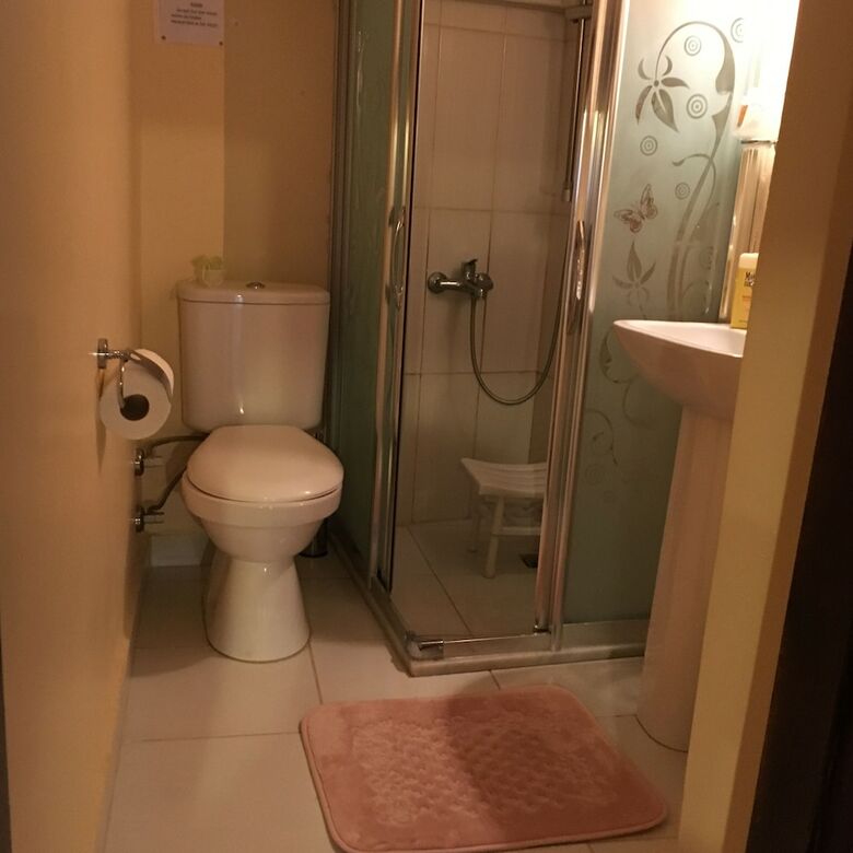 Hostal Papazin Konagi