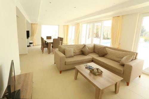 Orka Olivia Gold Villas