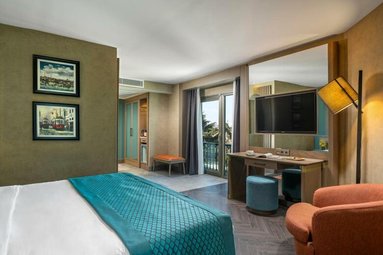 Ramada Istanbul Asia Luxury Hotel