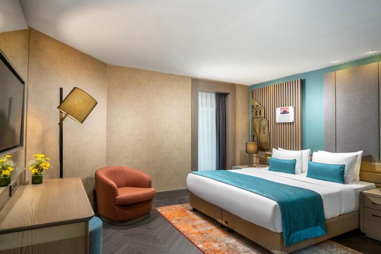 Ramada Istanbul Asia Luxury Hotel
