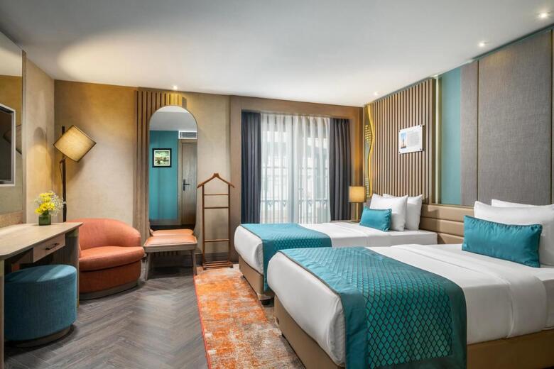 Ramada Istanbul Asia Luxury Hotel