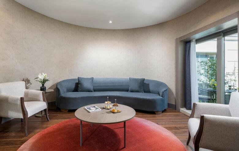 Ramada Istanbul Asia Luxury Hotel