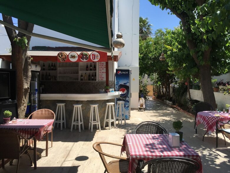 Bed & Breakfast Tay Pansiyon