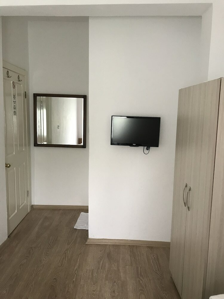 Bed & Breakfast Tay Pansiyon