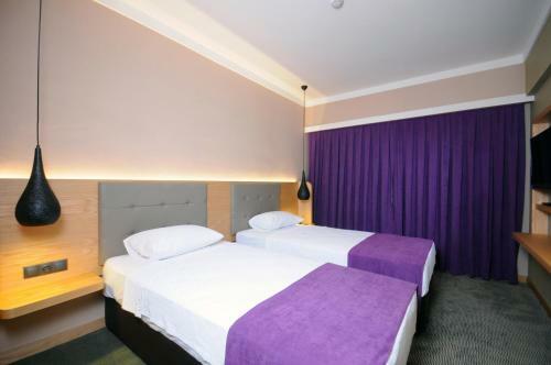 Candan Citybeach Hotel