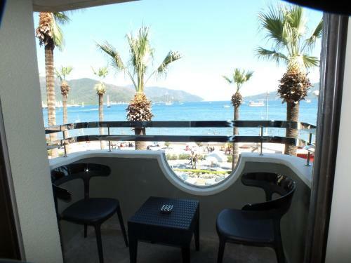 Candan Citybeach Hotel