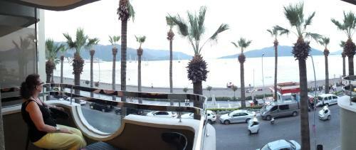Candan Citybeach Hotel