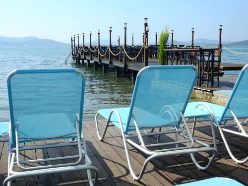 Ezer Hotel