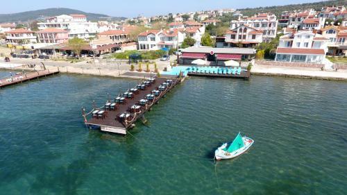 Ezer Hotel