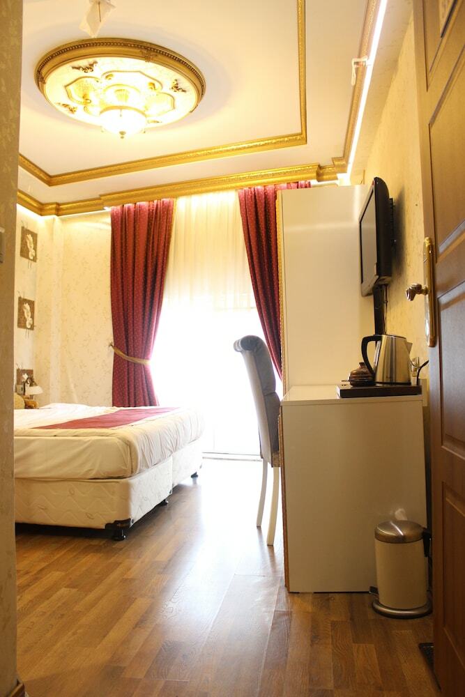Marmara Deluxe Hotel