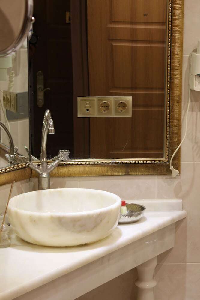 Marmara Deluxe Hotel